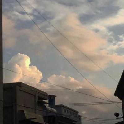<p>啪啪啪时突然在我耳边说，现在是离你最近的时候，但我还是好想你</p>