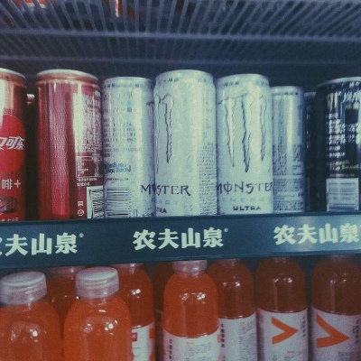 <p>我的心里只剩阴暗和孤独没有小鹿了.</p>