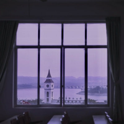 

生尽欢，死无憾。
