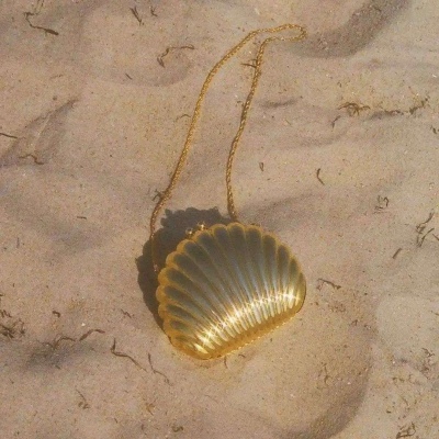 <p>虽然是这样，不过回想起来，以前的我也许是一直受着眷顾。</p>