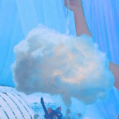 <p>少年就是在妄想中成长的。</p>