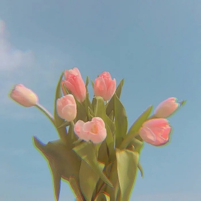 <p>遇到闪电记得要微笑，因为那是天空在给你拍照。</p>