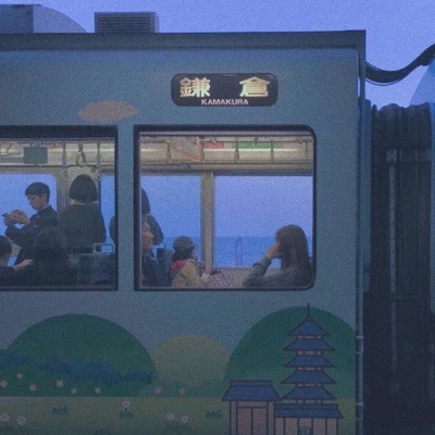 <p>你看我不爽是因为不了解我，如果了解我，你看都不想看我。</p>