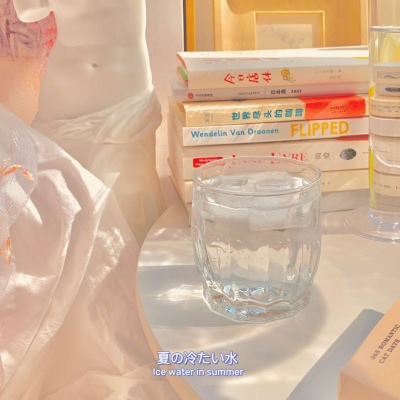 <p>他们都是内心破了个洞，重要的东西正在从破洞逐渐流失。</p>