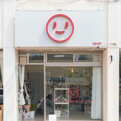 <p>没人嘲笑你的梦想，他们只是，嘲笑你的实力。</p>
