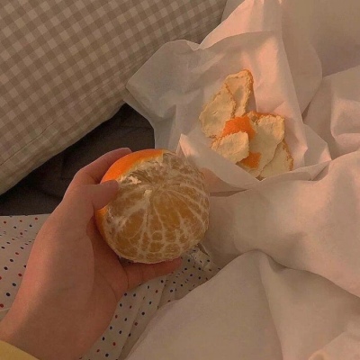 <p>看着我的眼睛,这像是说谎的人的眼睛吗?</p>