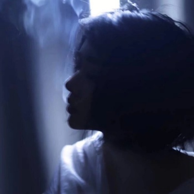 <p>感觉自己是个废物，朋友说要自信一点，把感觉去掉。</p>