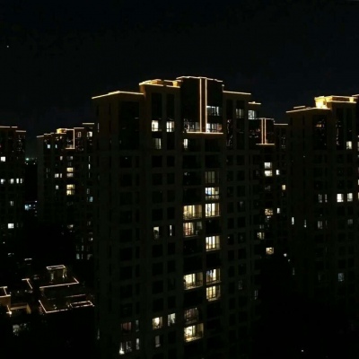<p>一定要保护自己的梦想，即使牺牲一切。</p>