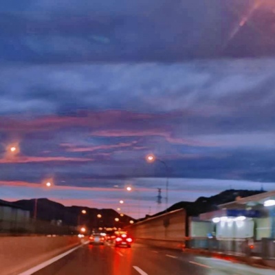 <p>我想用我的全部，换取一条接近你的路。</p>