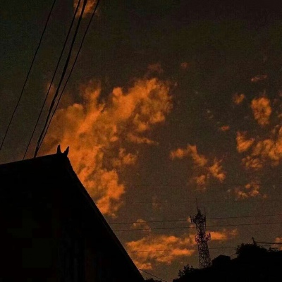 

<p>走着走着，就散了，回忆都淡了；回头发现，你不见了，忽然我乱了。</p>