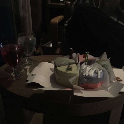 <p>老说找不到理想中的另一半，问问自己，成为理想中的自己了吗？</p>