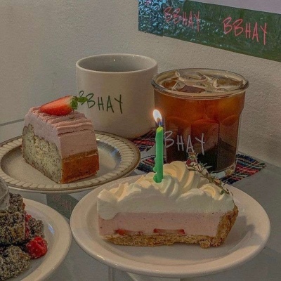 <p>如果这是你的希望的话，我就随你到天涯海角吧。即使王座崩坏，金光闪闪的王冠腐朽，数之不尽的尸体堆积如山，我会留在静静横卧的，小小的王的身边，直到将军的声音响起，之时。</p>