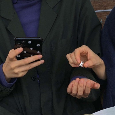 <p>赌上我的生命为你所拥有。</p>