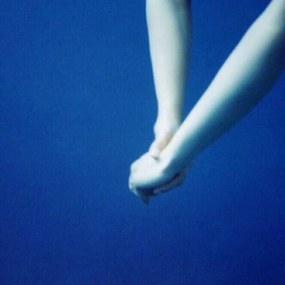 <p>看着我的眼睛,这像是说谎的人的眼睛吗?</p>