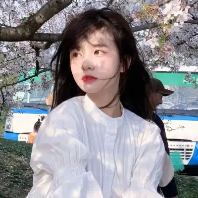 <p>当浑浊变成了一种常态，那么清白就成了一种罪。</p> - 卡通头像 - 12