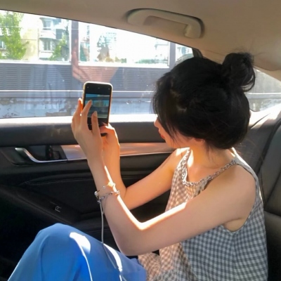 

<p>自由就是脑子里没有障碍。</p> - 卡通头像 - 12