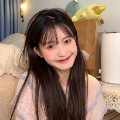 <p>可我要怎样做，才能带着现在这不安的情绪，重新走到故事里描绘的我们那幸福的日子里去呢？</p> - 卡通头像 - 12