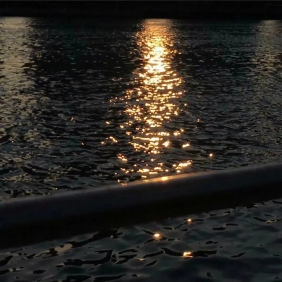 <p>运气这种东西，踩踩大便就来了。</p>