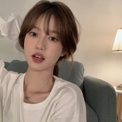 <p>经过大家的耐心劝导，我终于接受了，自己是傻逼这个事实。</p> - 卡通头像 - 12