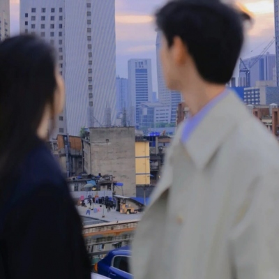 <p>我从来不会脑残地，在网上晒自己买的名牌，因为我买不起。</p>