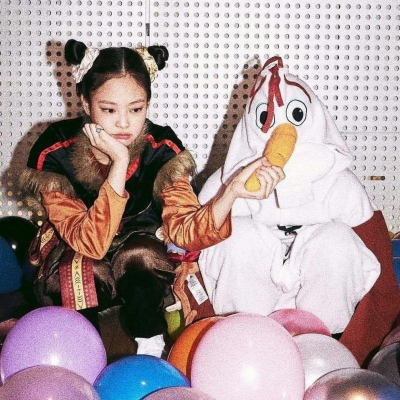 <p>当你上厕所没纸的时候，就会知道为什么，厕所也叫洗手间了。</p> - 卡通头像 - 12