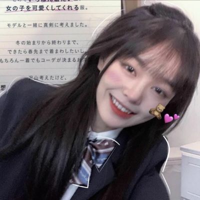 <p>这里有与图书馆无异的大量书籍，大量知识。但是，这里，没有你。</p> - 卡通头像 - 12