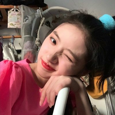 <p>只是活着，悲伤就会逐渐堆积。</p> - 卡通头像 - 12