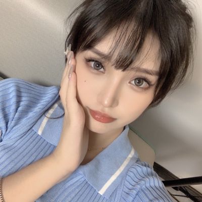 

<p>我们奢望完美的爱情，就像期待一双限量版的高跟鞋，只是常常会忘记，再珍贵的限量版也可能不是唯一。</p> - 卡通头像 - 12