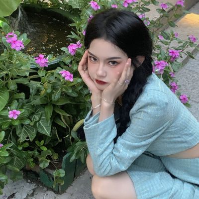 <p>人的心有反面也有正面，不能说有反面就连带认定其正面也失去意义了。</p> - 卡通头像 - 12