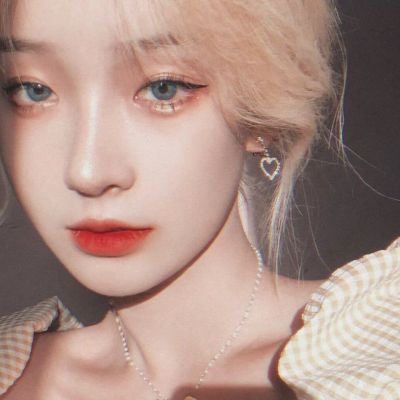 <p>人只会看到自己想看见的东西，只相信自己的希望相信的东西。</p> - 卡通头像 - 11