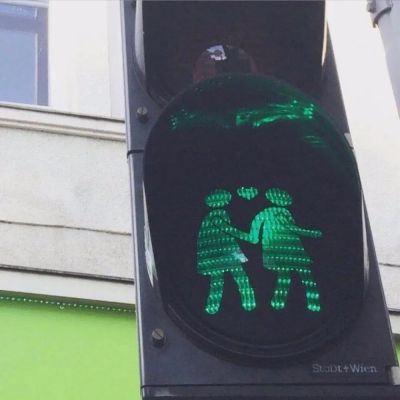 

但是，我也不再是孩子了。