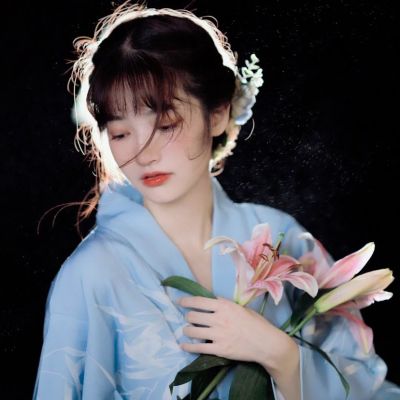 <p>世界上本没有贫穷，富的人多了，我就变成了贫穷。</p> - 卡通头像 - 12