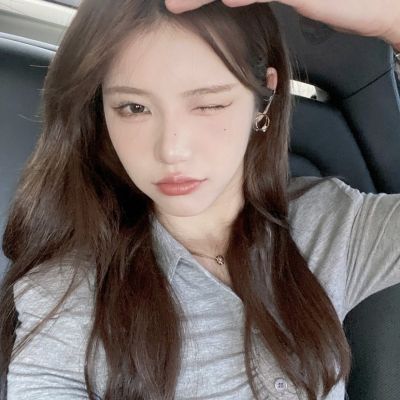 <p>在房间玩腻了，准备去客厅散散心，过几天去厨房走走。</p> - 卡通头像 - 12