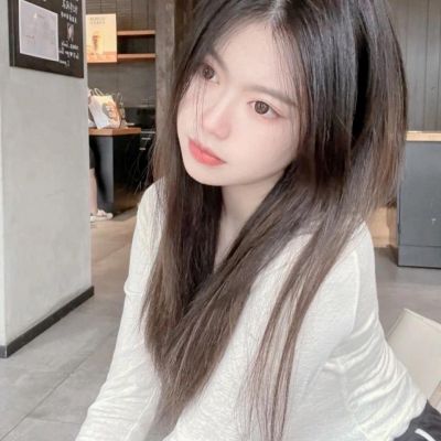 <p>这个世界上确实有很多事情，不管你多么努力都实现不了，正因如此，必须努力的时候绝对不能踌躇。</p> - 卡通头像 - 12