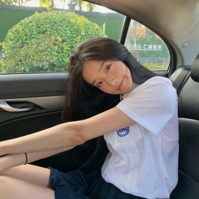 

<p>我很单纯，喝水只喝纯净水，喝奶只喝纯牛奶。人生自古谁无死，早死晚死都得死。吕氏春秋有云，我的春秋我做主，爱咋咋地。菲尔普斯山寨防手机，山寨机，就是牛。</p> - 卡通头像 - 12