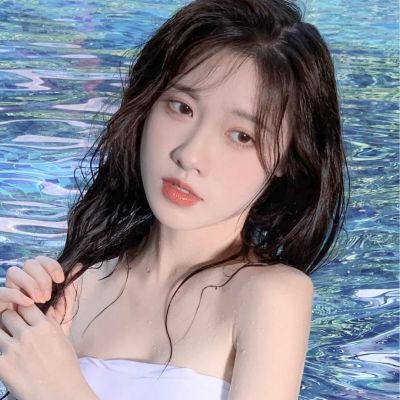 <p>我们三人就像流星，毫无目标地飞逝，不知将在何处燃烧殆尽。</p> - 卡通头像 - 12