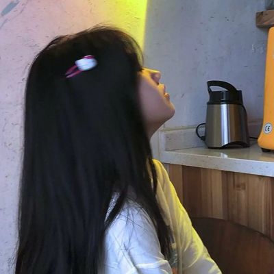 <p>因为不够幸运所以要努力，也因为不够幸运，所以努力都只是白费。</p> - 卡通头像 - 12