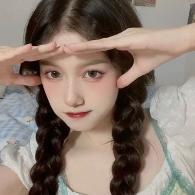 <p>要得惊人艺，须下苦功夫</p> - 卡通头像 - 12