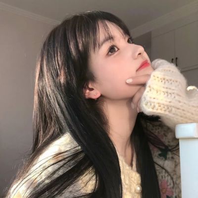 <p>如果做不成金子，那我就要做一块最硬的石头，谁说我不行我就砸谁。</p> - 卡通头像 - 12