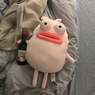 

因为我根本配不上你所以一直寻找着各种借口离开你.
