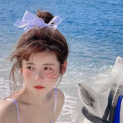 

<p>100°的开水都能凉，更何况是，只有37°的人心呢？</p> - 卡通头像 - 12