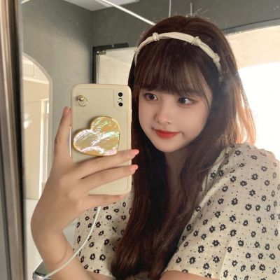 <p>仅只一次，万般怜爱。</p> - 卡通头像 - 12