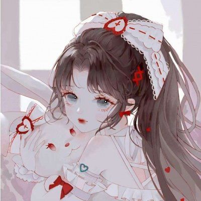<p>我早上照镜子的时候，都会感到一股寒意，你到底是什么人？是谁？镜子能反映出所有真实的东西，但它却不能照出真正的你。你的正义之眼看得穿邪恶之心，却看不透女人的心意。</p>