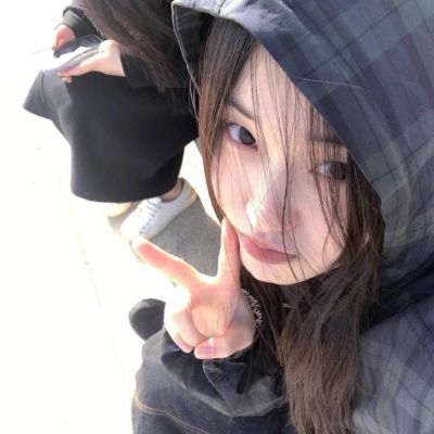 
<p>人生就像打电话，不是你先挂就是我先挂。</p> - 卡通头像 - 12