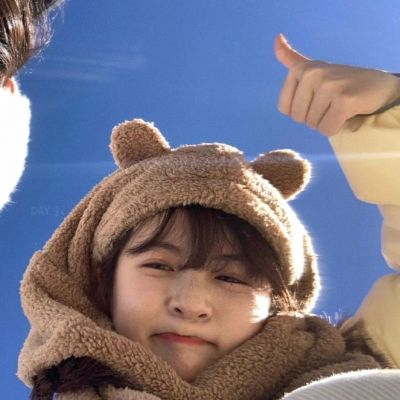 <p>我在佛前苦苦求了几千年，后来才发现，佛祖根本听不懂方言。</p> - 卡通头像 - 12