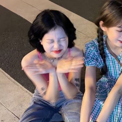 <p>成年人的世界只有两个字，——算了。</p> - 卡通头像 - 12