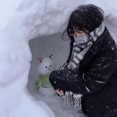 <p>喜欢你的人会对你说我洗澡去了，之后还会说我洗完了。不喜欢你的人在说完我去洗澡后，就像死在浴室一样</p>
