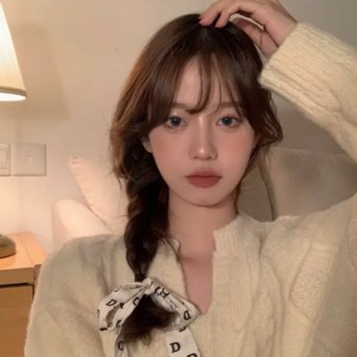 <p>我想把你占为己有，而你却是大众炮友</p> - 卡通头像 - 12