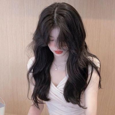 <p>一直以来，我都在听从你的引导。然后我才发现，你所引导的道路，是一条没有出口的隧道。</p> - 卡通头像 - 微信头像