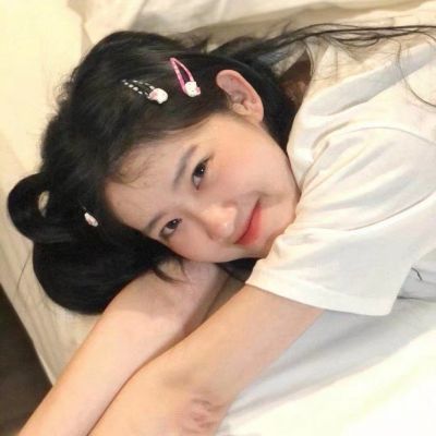 <p>都说男人花言巧语欺骗女人，自从有了美颜相机，她们连自己都骗。</p> - 卡通头像 - 12